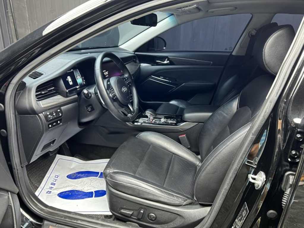 Kia K7 — photo 05