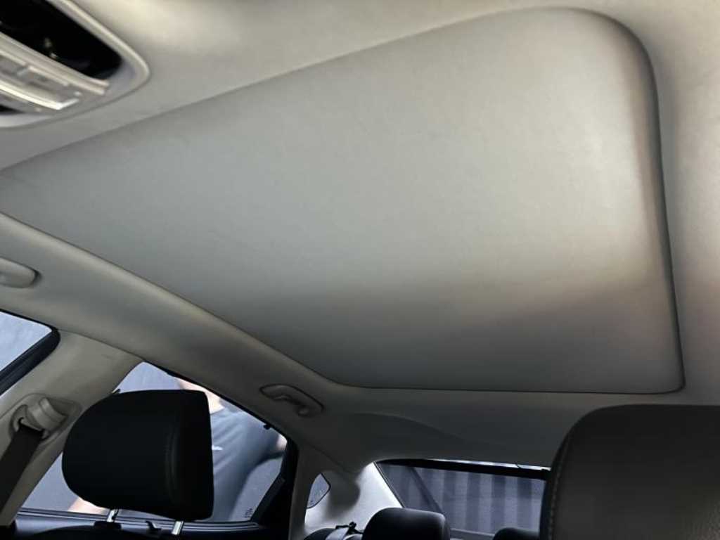 Kia K7 — photo 12