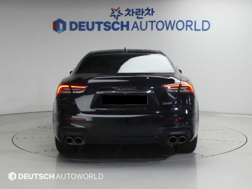 Maserati Ghibli — photo 04
