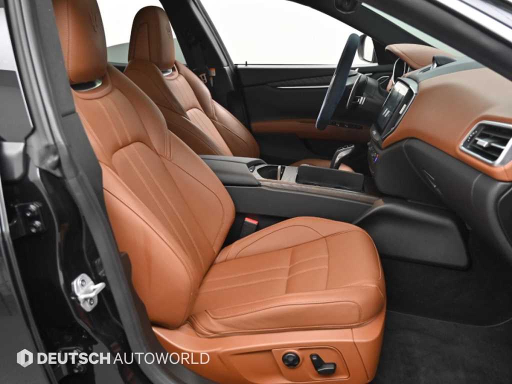 Maserati Ghibli — photo 10
