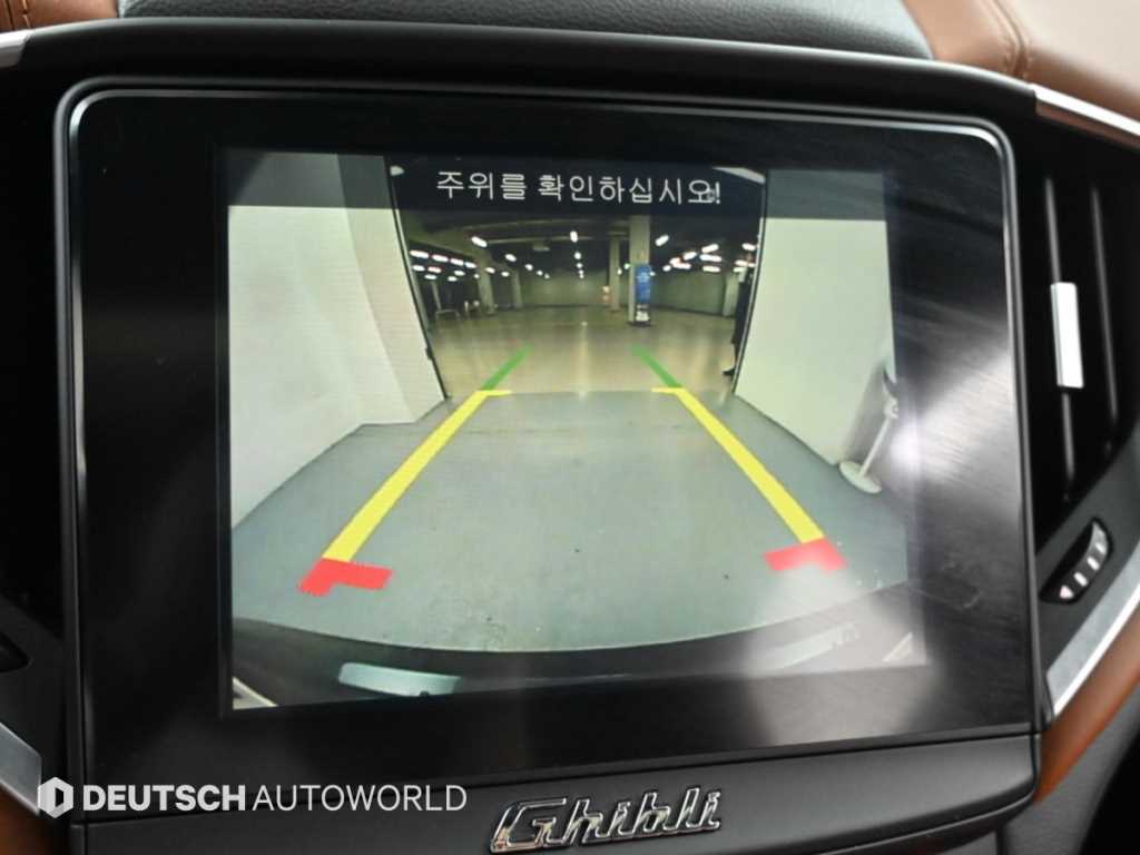 Maserati Ghibli — photo 15