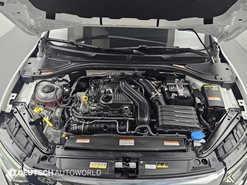 Volkswagen Jetta — photo 06