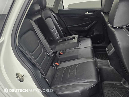 Volkswagen Jetta — photo 12