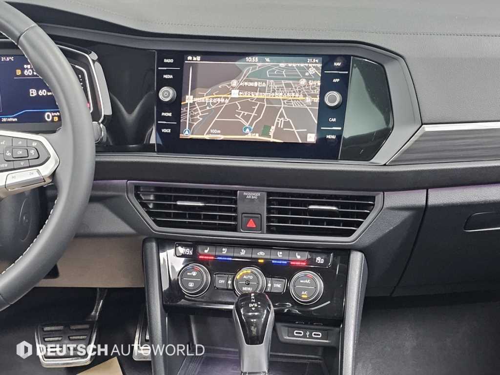 Volkswagen Jetta — photo 14