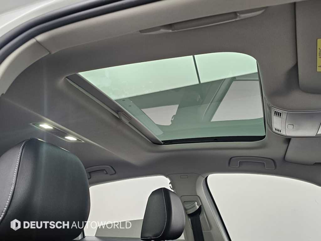 Volkswagen Jetta — photo 18