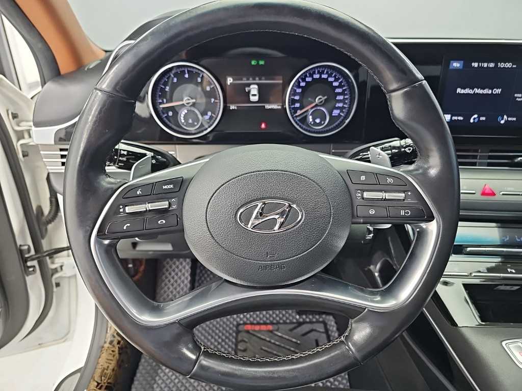 Hyundai Grandeur — photo 09