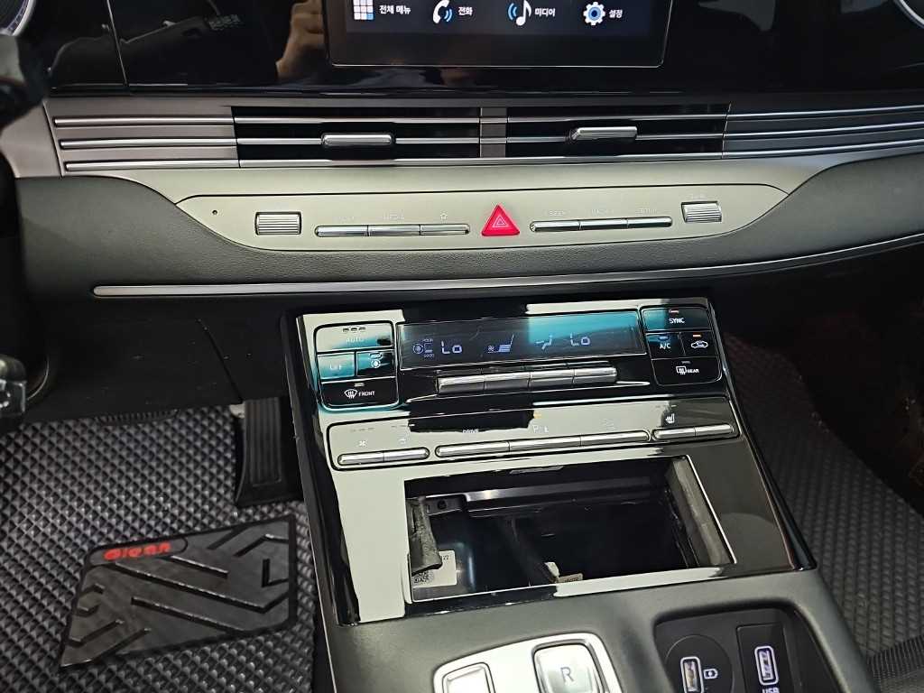 Hyundai Grandeur — photo 10