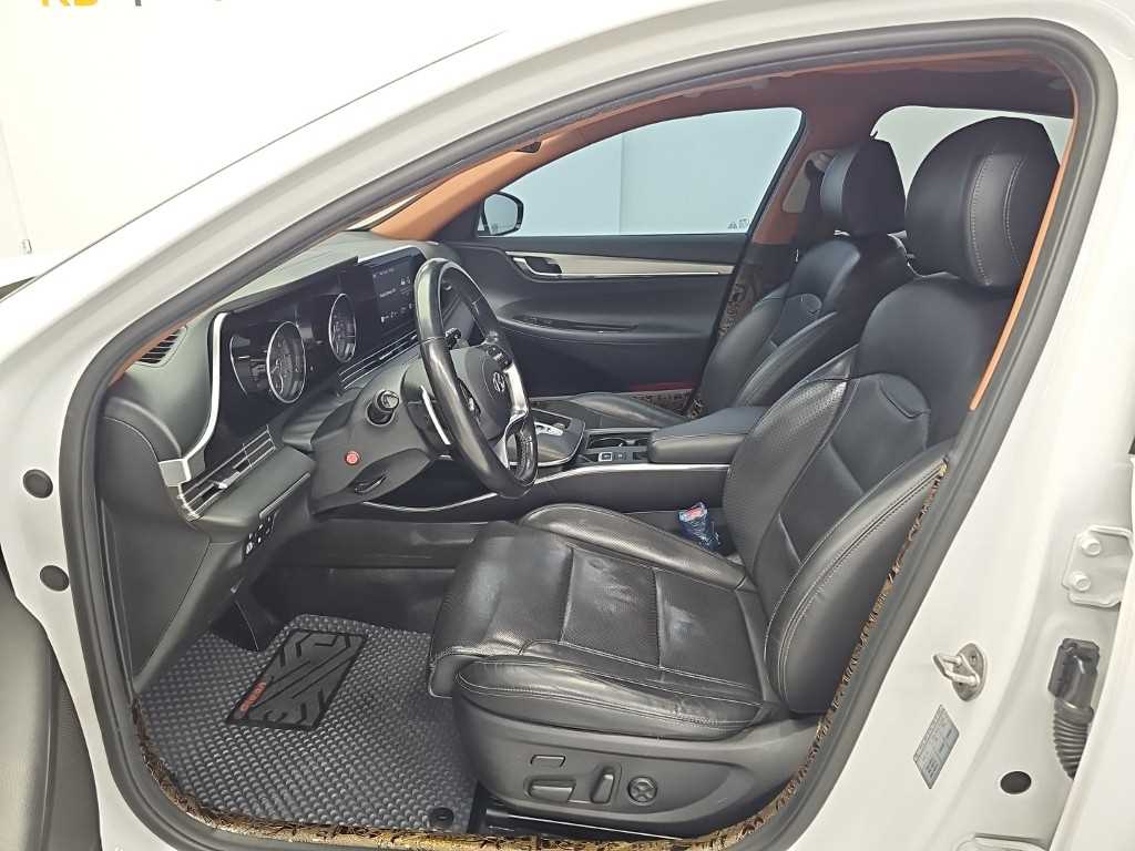 Hyundai Grandeur — photo 11