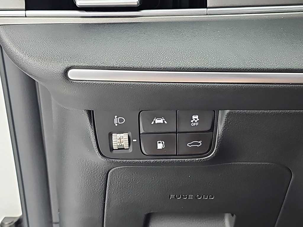 Hyundai Grandeur — photo 17