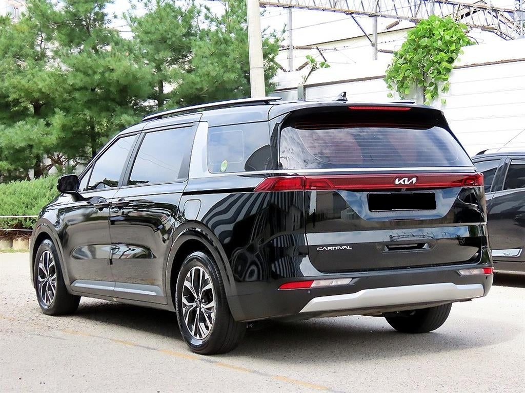 Kia Carnival — photo 03