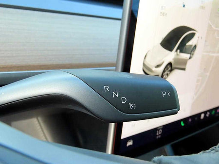 Tesla Model Y — photo 09