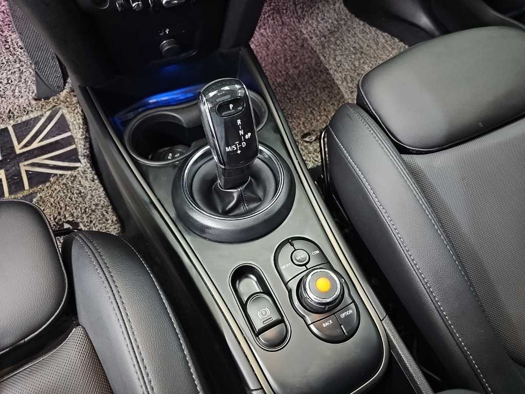 Mini Countryman — photo 08