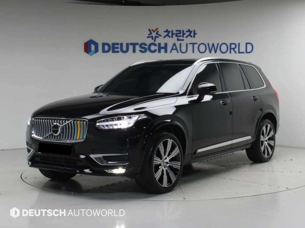 Volvo XC90 — photo 01