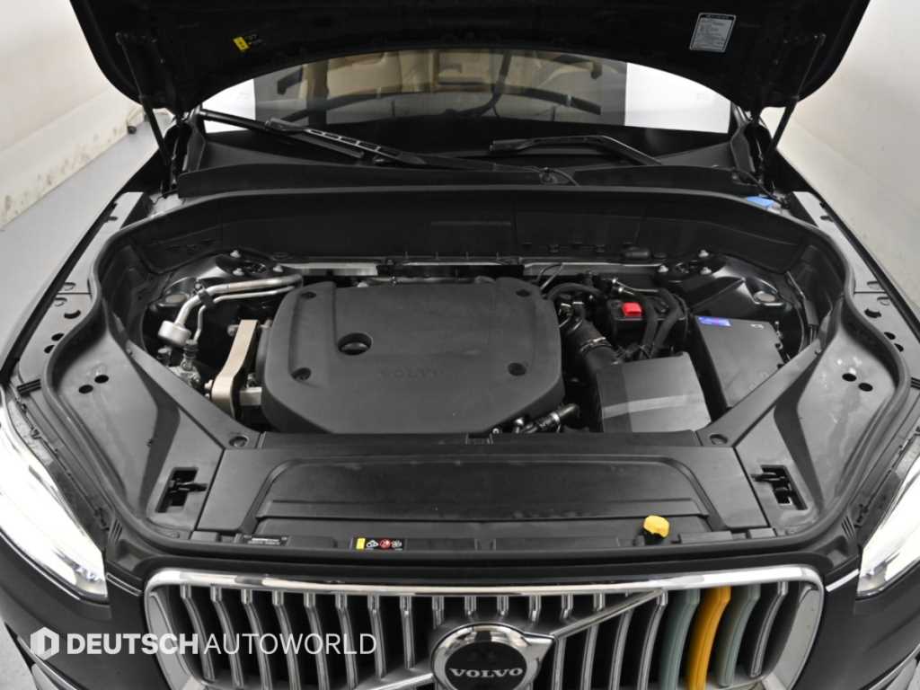 Volvo XC90 — photo 06