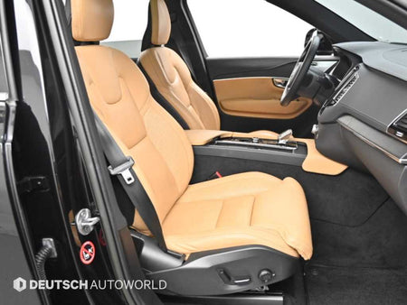 Volvo XC90 — photo 10