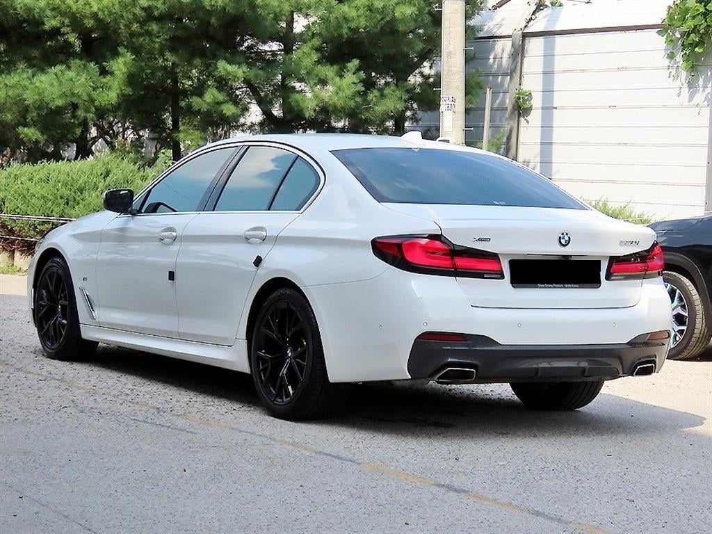 BMW 5-Series — photo 03