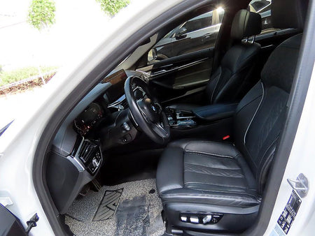 BMW 5-Series — photo 05