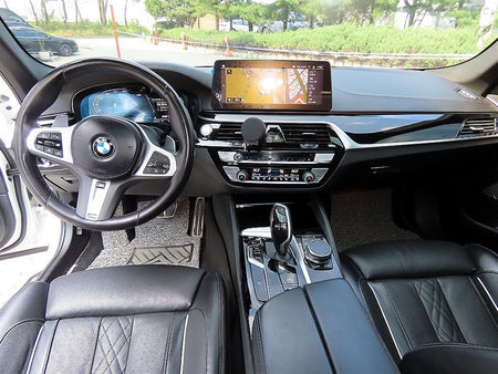 BMW 5-Series — photo 07