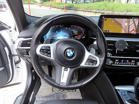 BMW 5-Series — photo 08