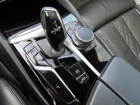 BMW 5-Series — photo 11