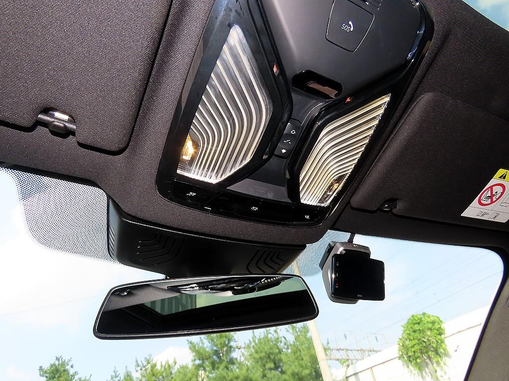 BMW 5-Series — photo 14