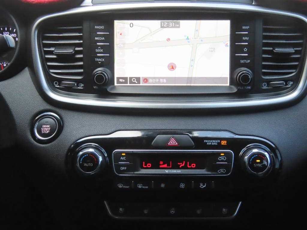 Kia Sorento — photo 13