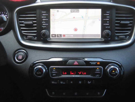 Kia Sorento — photo 13