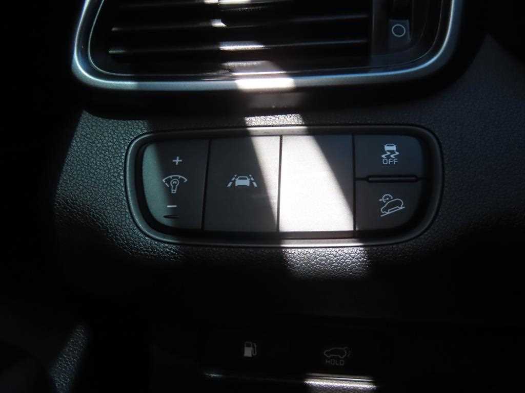 Kia Sorento — photo 16