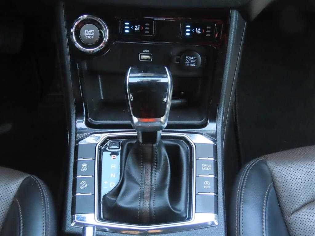 KGM KORANDO — photo 13