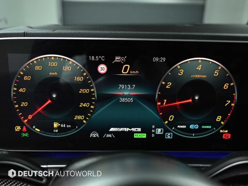 Mercedes-Benz GLE-Class — photo 08