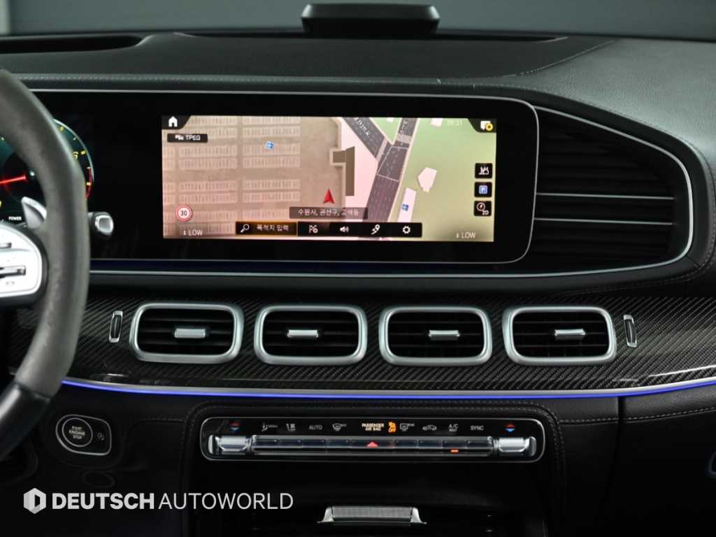 Mercedes-Benz GLE-Class — photo 14
