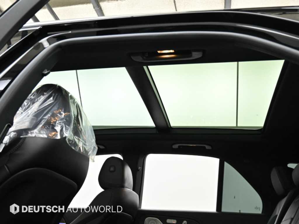 Mercedes-Benz GLE-Class — photo 18