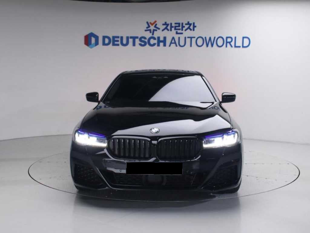 BMW 5-Series — photo 03