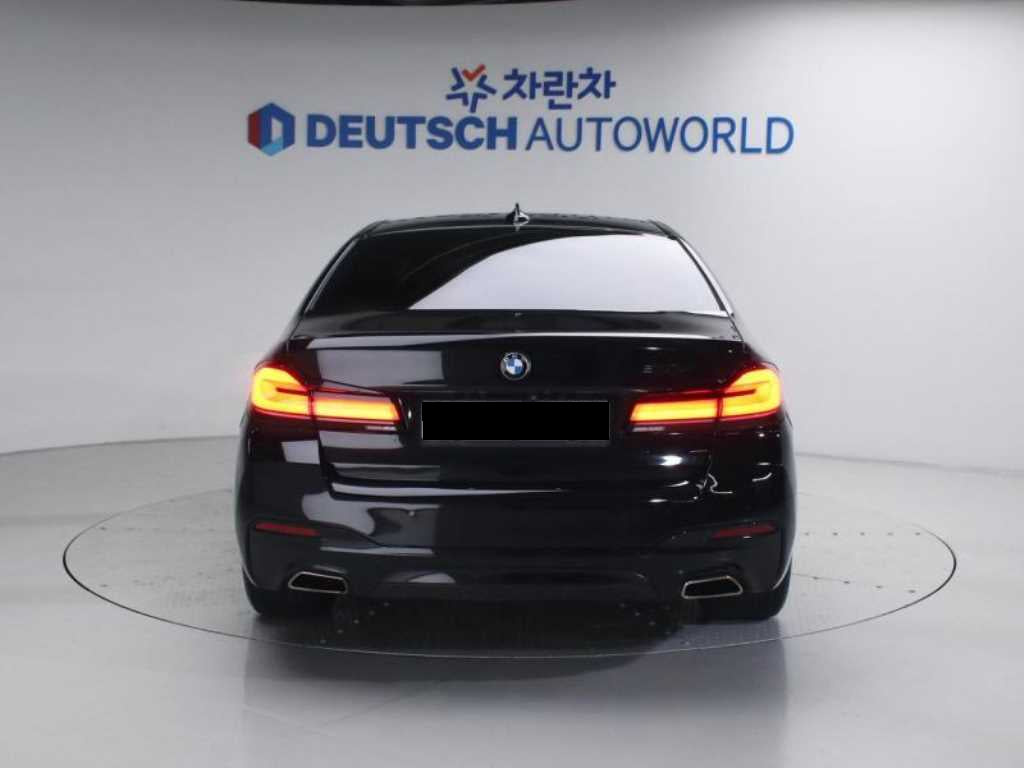 BMW 5-Series — photo 04