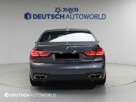 BMW 7-Series — photo 04