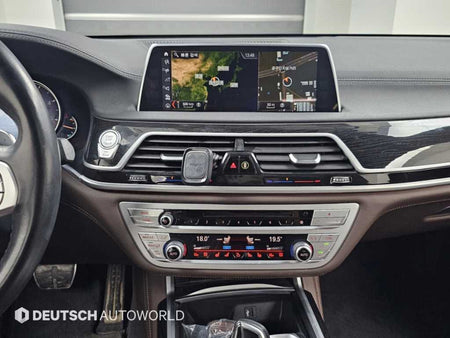 BMW 7-Series — photo 14