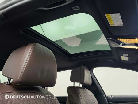 BMW 7-Series — photo 18