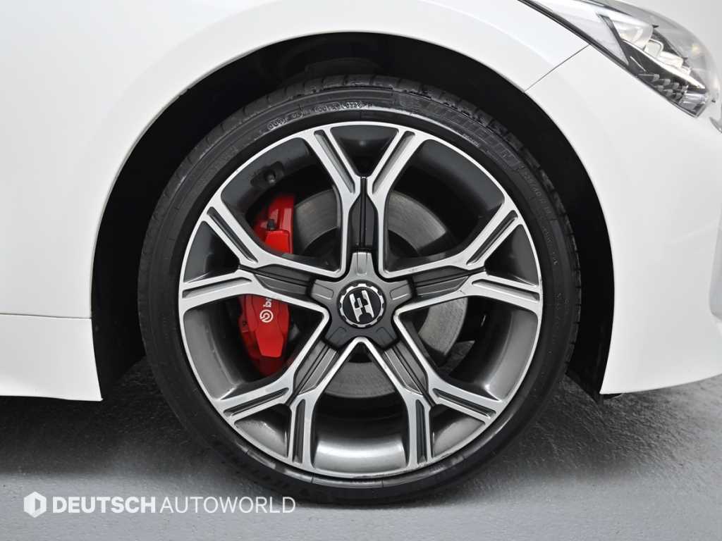 Kia Stinger — photo 05