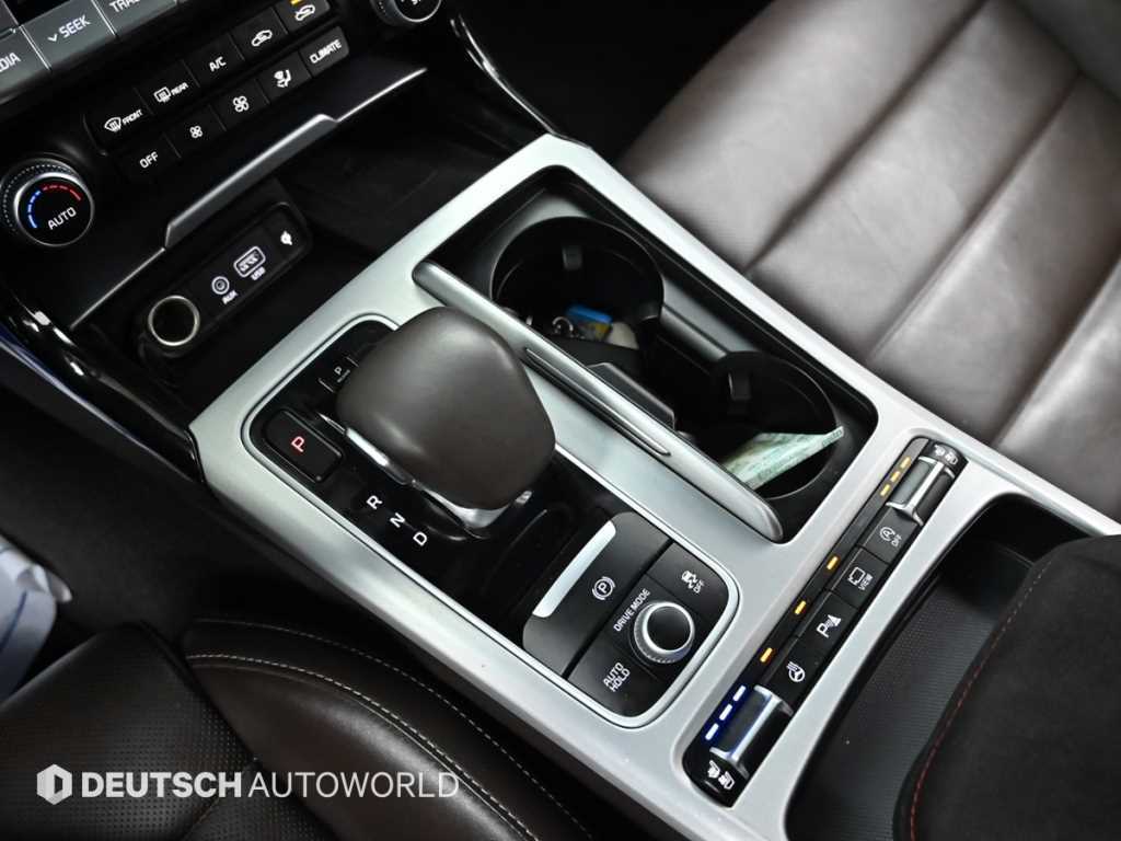 Kia Stinger — photo 09