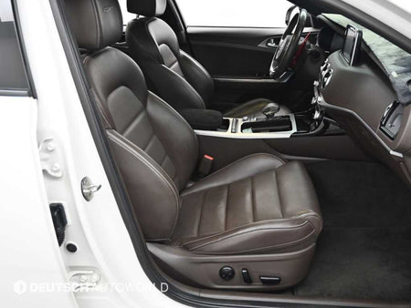 Kia Stinger — photo 10