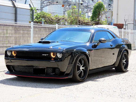 Dodge Challenger — photo 01