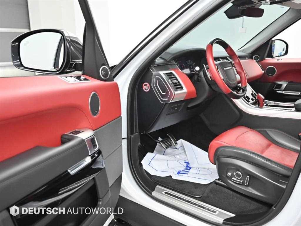 Land Rover Range Rover Sport — photo 12