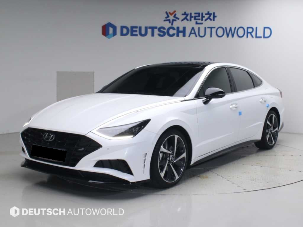 Hyundai Sonata — photo 01