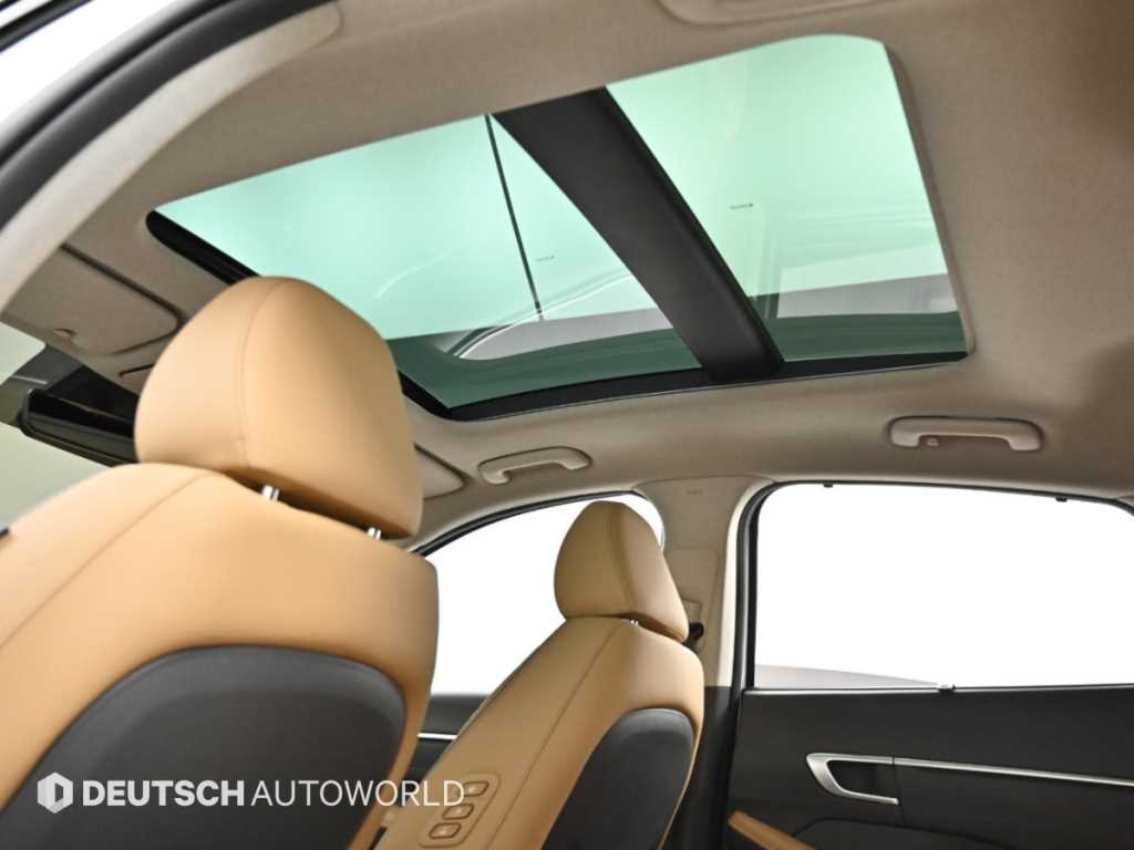 Hyundai Sonata — photo 18