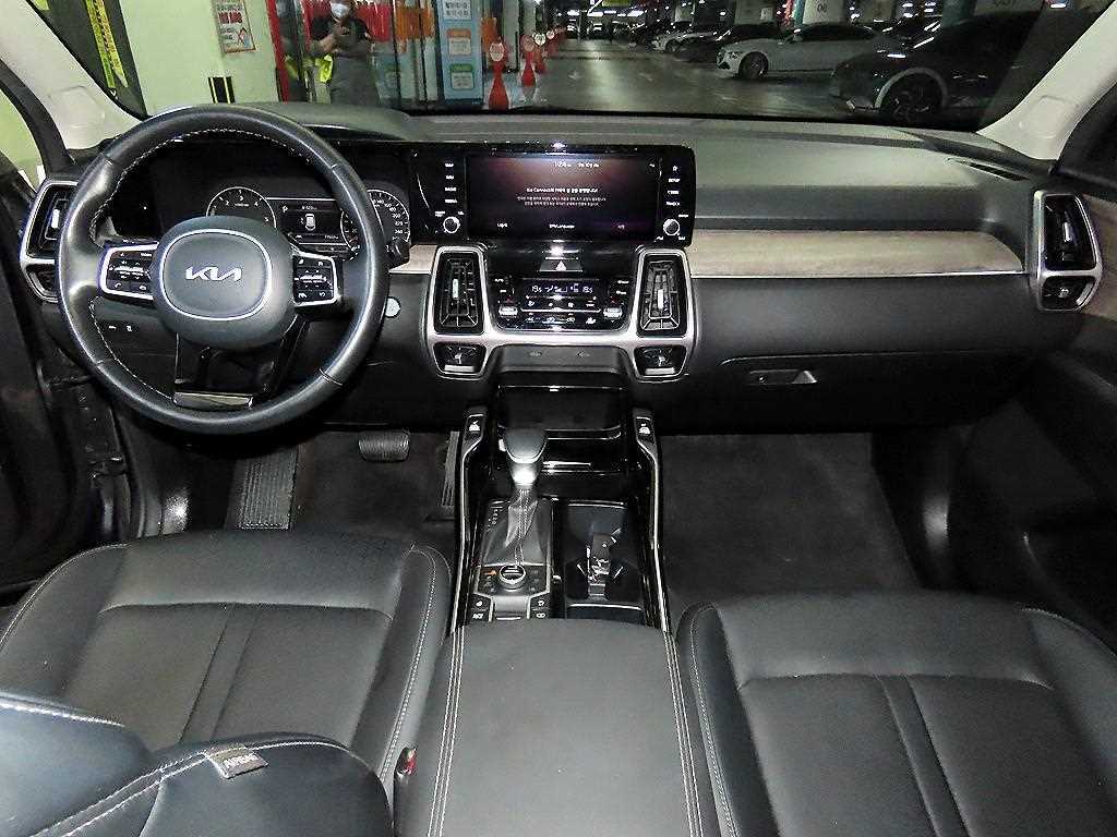 Kia Sorento — photo 10