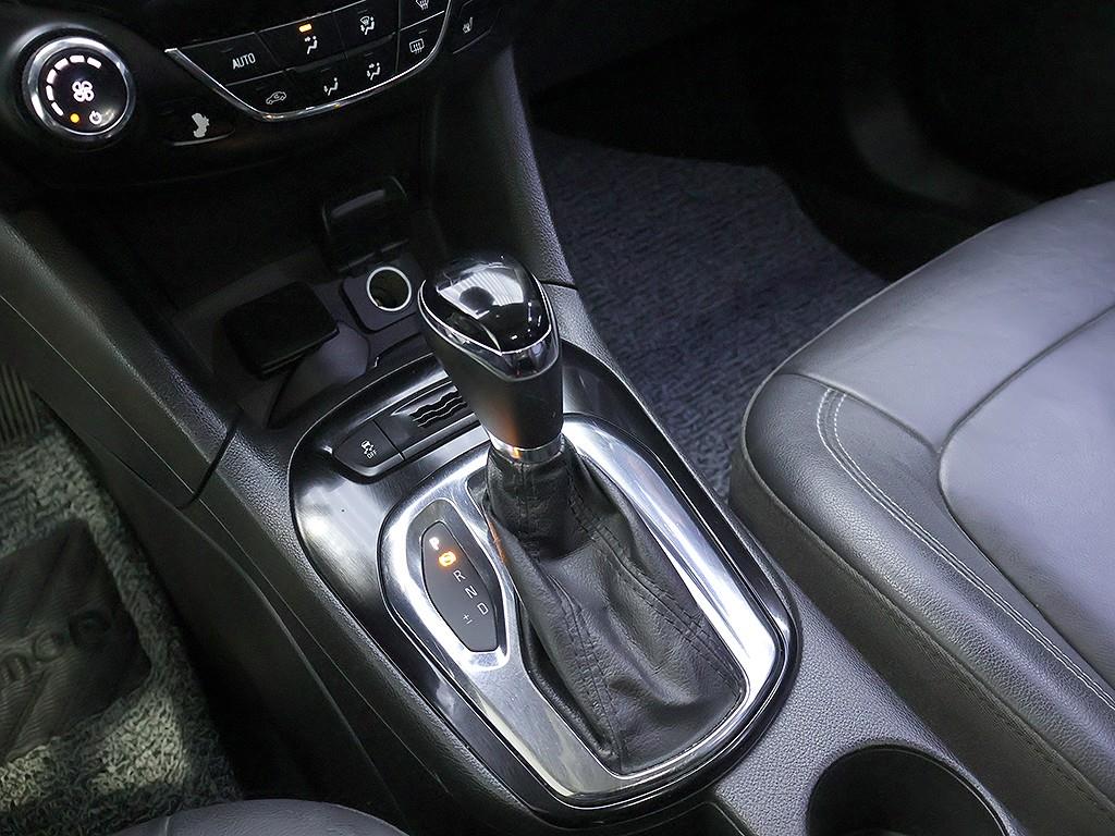 CHEVROLET Cruze — photo 10