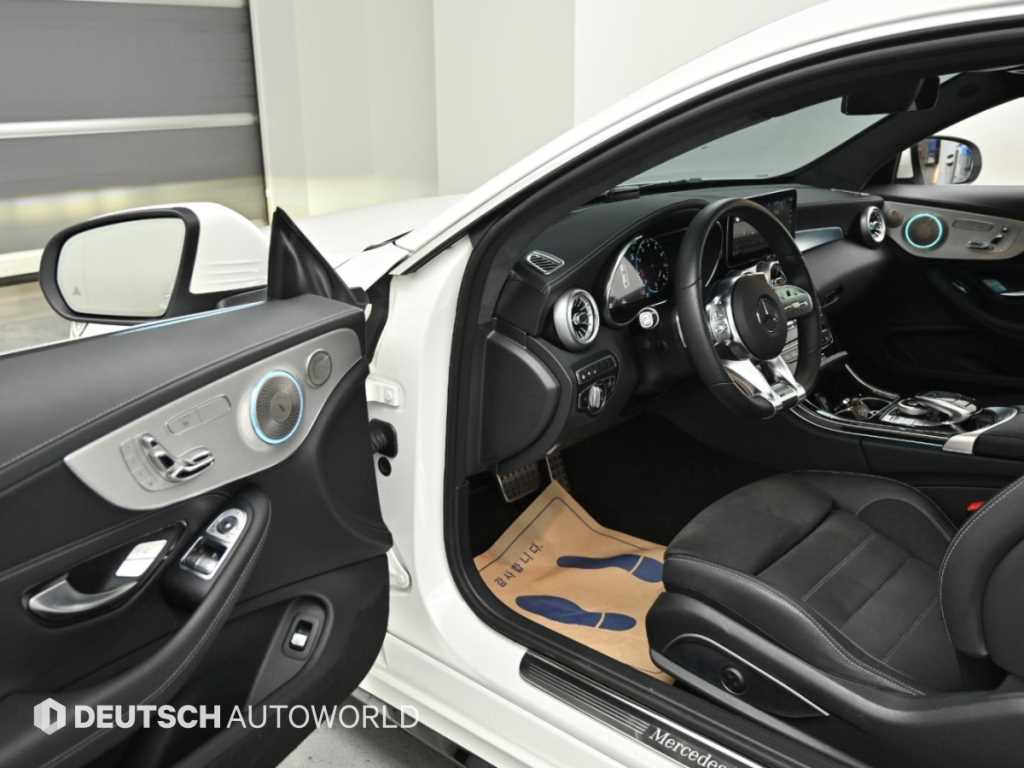 Mercedes-Benz C-Class — photo 11