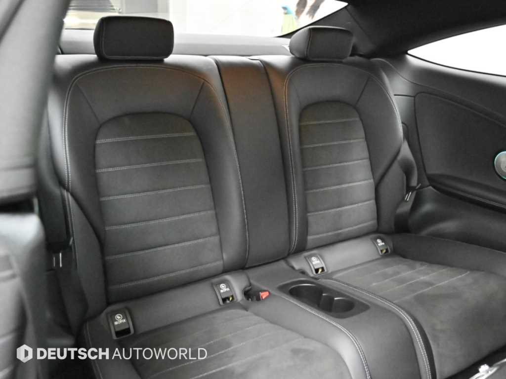 Mercedes-Benz C-Class — photo 12