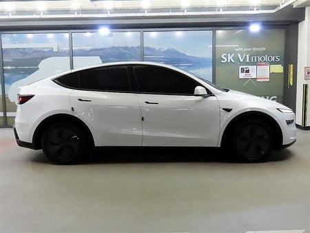 Tesla Model Y — photo 04