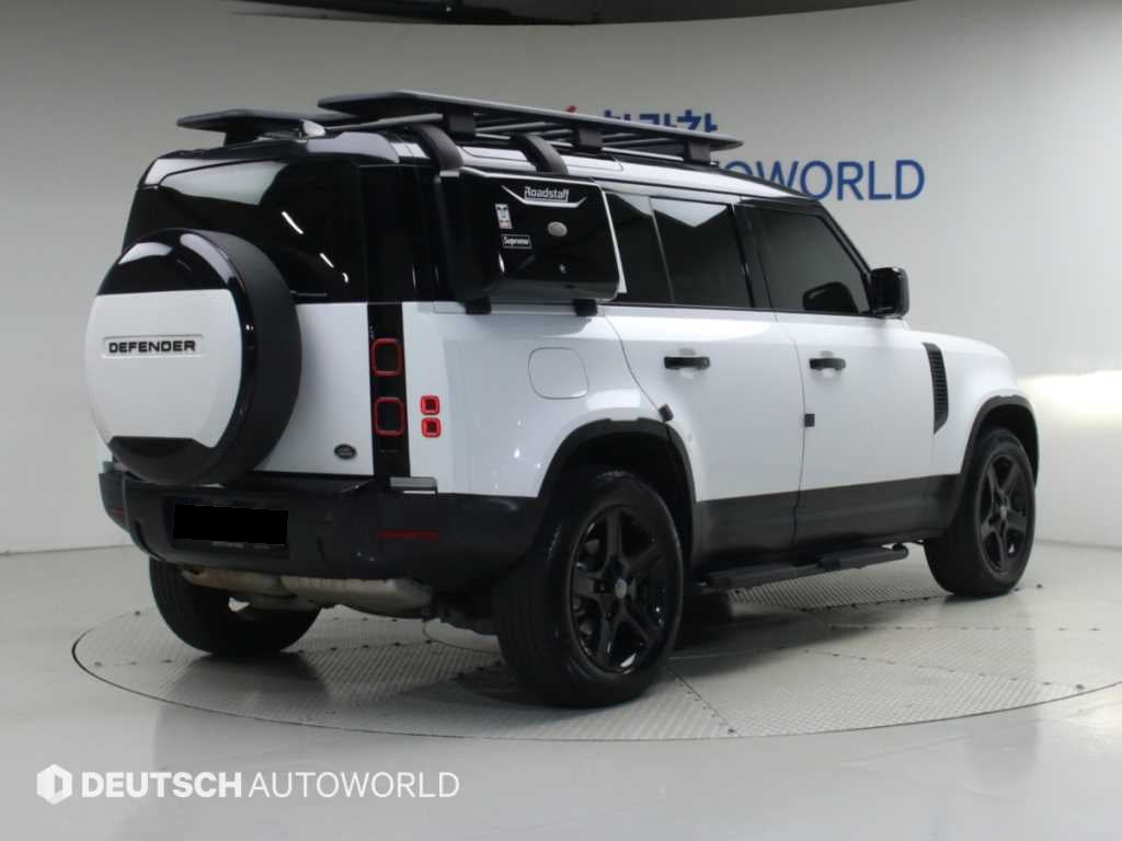 Land Rover Defender — photo 02